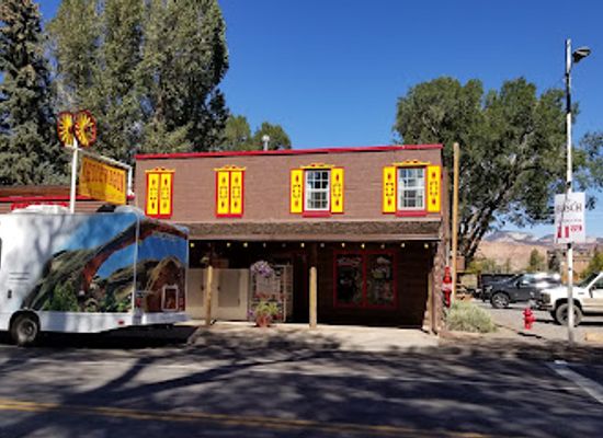 utah/torrey/shop/slackers-burger-joint