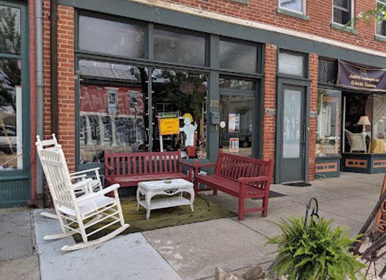 indiana/the-ohio-river-valley/shop/amber-s-antiques-hygge-hus