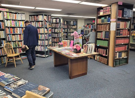 california/redwood-city/shop/encore-books-on-the-square