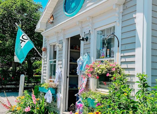 rhode-island/block-island/shop/minnow-02807