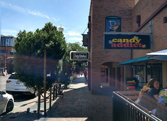 arizona/tempe/downtown-tempe/shop/courtyard-shops