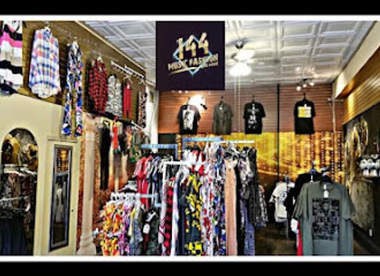 minnesota/duluth/shop/144-music-fashion-and-more