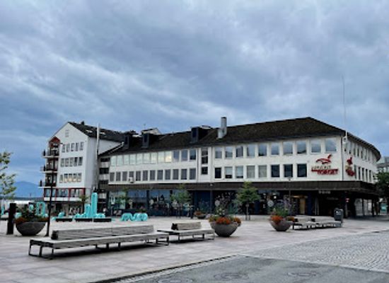 norway/more-og-romsdal/shop/moldetorget