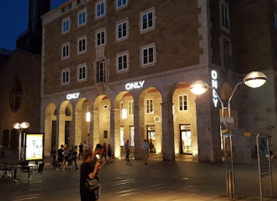 germany/stuttgart/shop/only