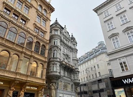 austria/vienna-woods/shop/goldenes-quartier