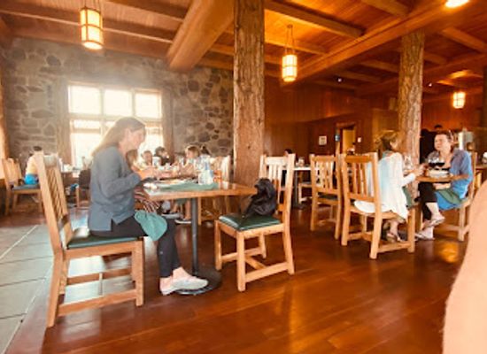 oregon/crater-lake-national-park/shop/crater-lake-lodge-dining-room