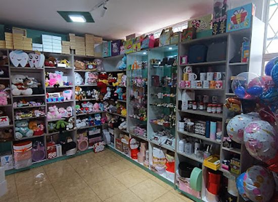 ecuador/carchi-region/shop/unique-regalos-y-decoraciones