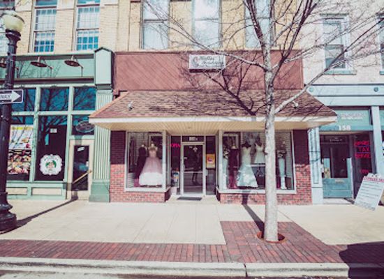 illinois/elgin/shop/bella-s-bridal