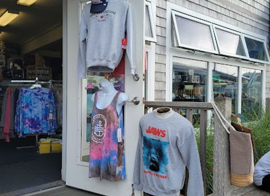 massachusetts/martha-s-vineyard/shop/martha-s-gift-store