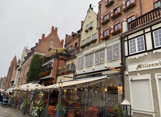 poland/gdansk/old-town/shop/millenium-gallery