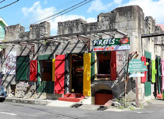dominica/scotts-head/shop/pirates-ltd