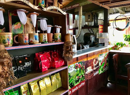 costa-rica/la-fortuna/shop/red-frog-coffee-roasters