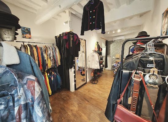italy/arezzo/shop/rebel-rebel-vintage