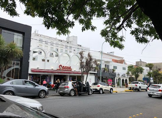 argentina/mar-del-plata/playa-grande/shop/centro-comercial-a-cielo-abierto-alem