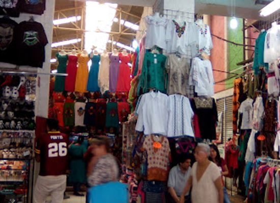 mexico/mexico-city/shop/artisan-square