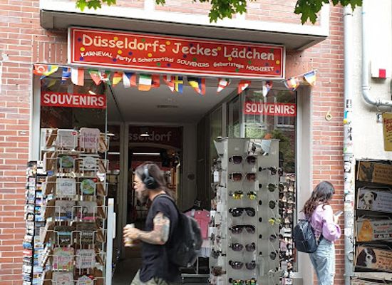 germany/dusseldorf/altstadt/shop/jeckes-ladchen