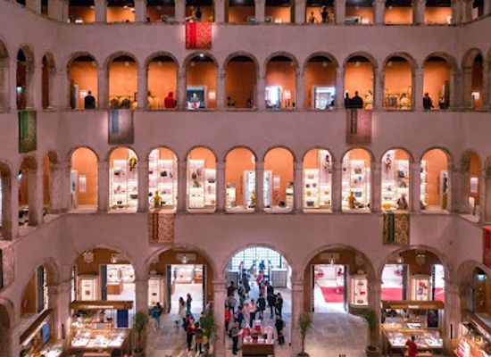 italy/venice/shop/bottega-veneta-t-galleria-venice-store