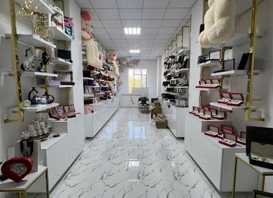 tajikistan/dushanbe/shah-mansur/shop/armughon