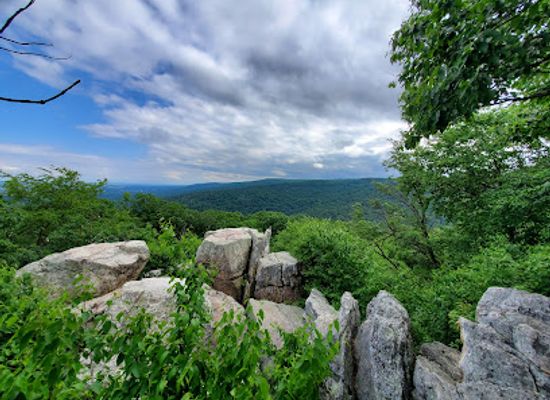 maryland/catoctin-mountain-park/shop/chimney-rock