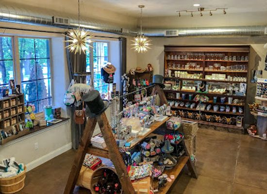 oklahoma/wichita-mountains-wildlife-refuge/shop/1908-emporium