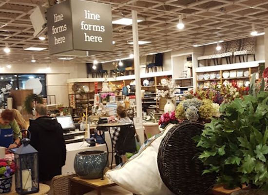 rhode-island/westerly/shop/franklin-shopping-plaza