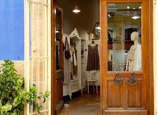 spain/costa-blanca/shop/la-casa-azul