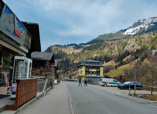 switzerland/lauterbrunnen-valley/shop/uhren-bi-jouterie