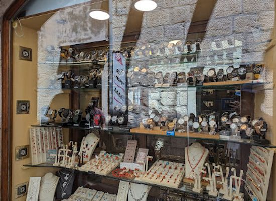 croatia/slavonia/shop/coral-shop-irena