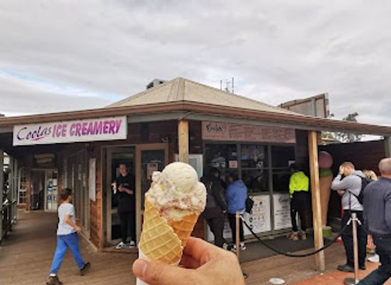 australia/grampians/shop/coolas-icecreamery