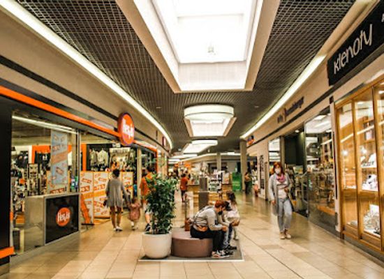 czechia/silesia/shop/oc-varyada