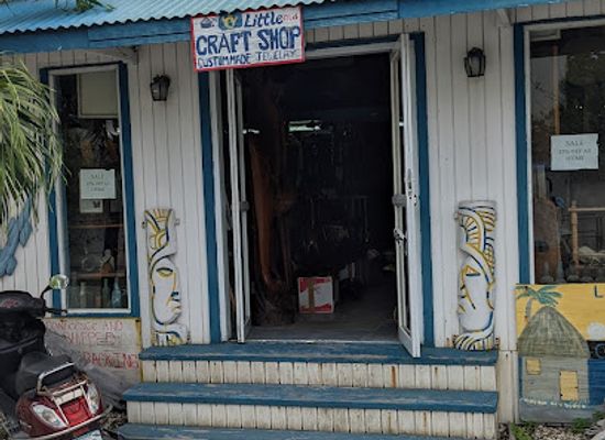 belize/san-pedro/shop/the-little-old-craft-shop