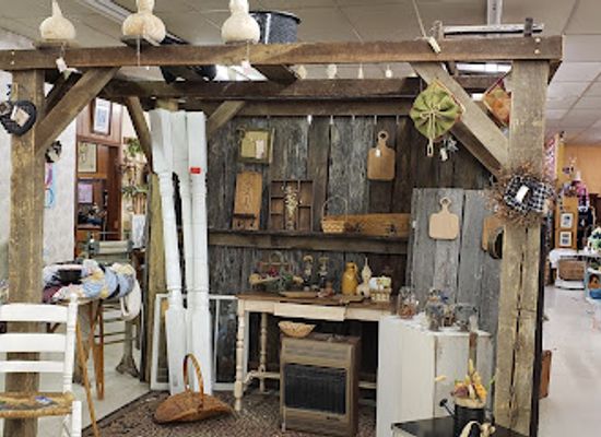 west-virginia/lewisburg/shop/the-very-thing