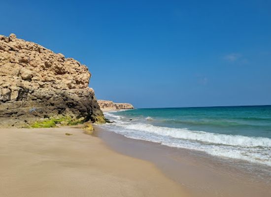 oman/ras-al-jinz/shop/shati-al-janz