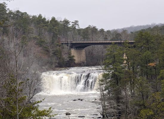alabama/little-river-canyon/shop/little-river-falls-overlook