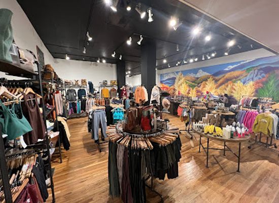 new-mexico/turquoise-trail/shop/santa-fe-trail-outfitters