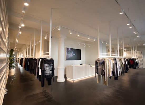 germany/munich/ludwigsvorstadt-isarvorstadt/shop/lfdy-store-munchen
