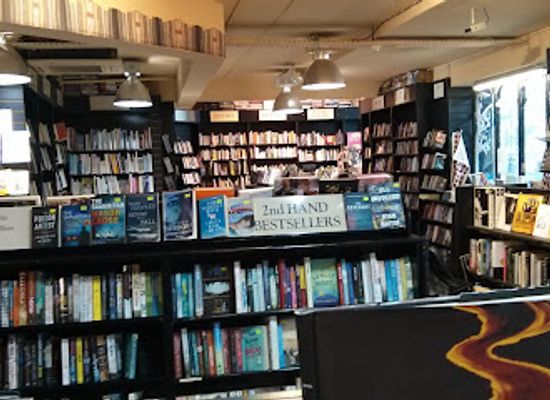 ireland/county-cork/shop/vibes-scribes-bookshop