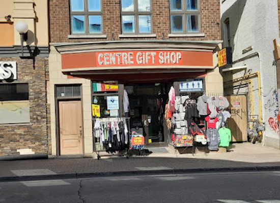 canada/niagara-falls/clifton-hill/shop/centre-gift-shop
