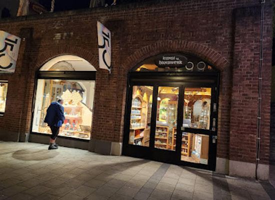 germany/munich/shop/kunst-und-handwerk-munchen
