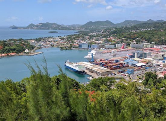 saint-lucia/tet-paul-scenic-trail/shop/la-place-carenage
