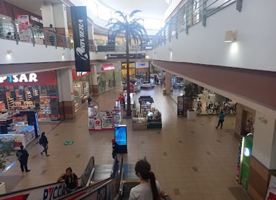 ecuador/pacific-coast/shop/mall-el-fortin