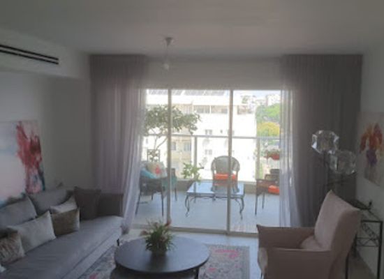 israel/central-district/shop/dedi-gali-design-and-installation-of-blinds