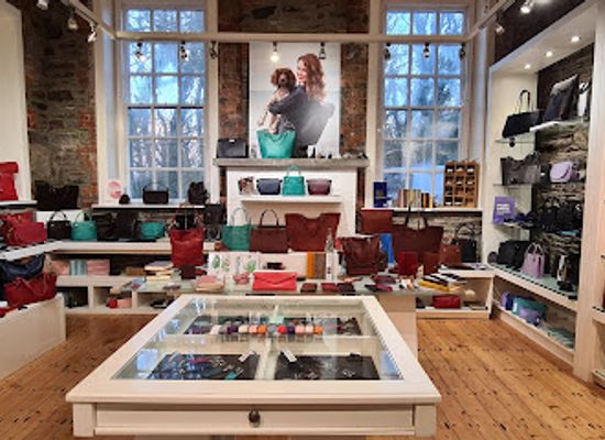 ireland/dingle-peninsula/shop/holden-leathergoods