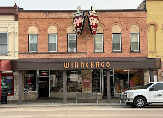 wisconsin/central-wisconsin/shop/winnebago-boutique-gift-shop