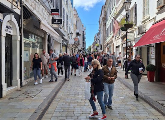 gibraltar/queensway-quay/shop/sunglass-boutique