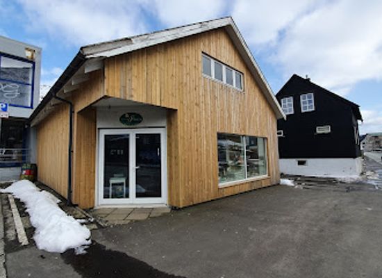 faroe-islands/klaksvik/shop/flowershop-flora