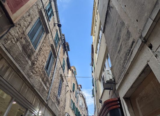 croatia/split/shop/think-pink-cro-design