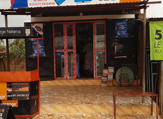 mali/bandiagara-escarpment/shop/boutique-ivoirienne-et-frere