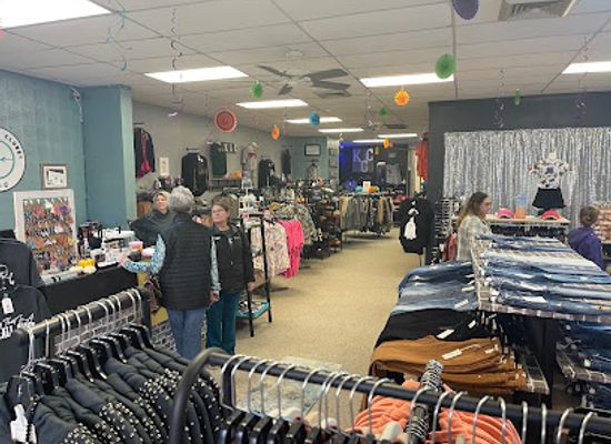 south-dakota/lake-oahe/shop/kris-glam-closet-boutique