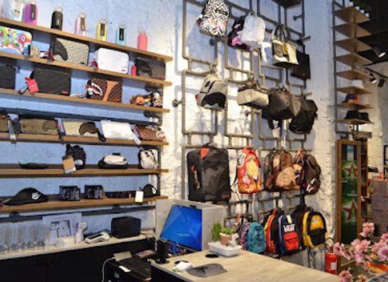 italy/naples/shop/shop-shop-napoli